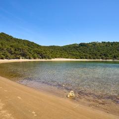 1 Bedroom Lovely Apartment In Saplunara