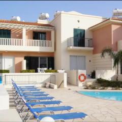 2 bedroom townhouse lower peyia paphos Cyprus