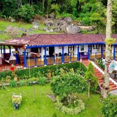 FINCA HOTEL CARMONIA DEL BOSQUE