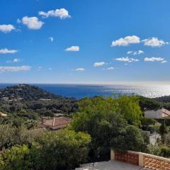 4-Star Private Villa with Heated Pool and Panoramic Sea View at Gulf de Saint Tropez