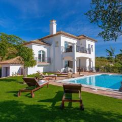 Villa Latina Golf Arcos de la Frontera by Ruralidays