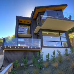 The Villa Lookout - Queenstown Holiday Villa