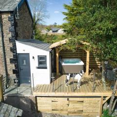 Luxurious Cottage with hot tub, Lake District