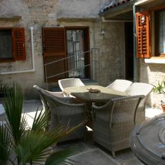 Studio Apartment La Maison de Catherine