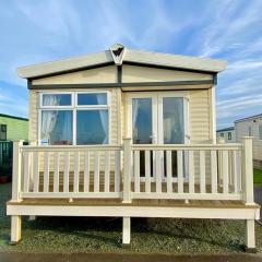 Ocean Edge Holiday Park Family holiday home with spectacular sea views