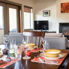 Lux Downtown Condo by Revelstoke Vacations