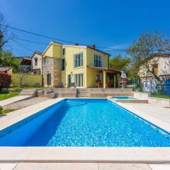 Villa Ana