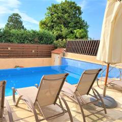 Villa Anastasia ,150 m to Coral Bay beach
