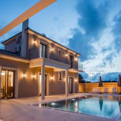 Luxury Villa Chrisi