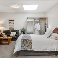爱丽小屋公寓