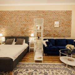 Jolie Flat in the Heart of the City