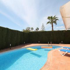 Holiday Home Leon by Interhome