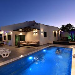 White-Private pool Luxury Villa Eilat