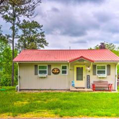 Cozy Kentucky Cabin with Sunroom, Yard and Views!