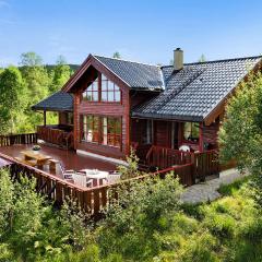 Stunning Home In Norheimsund With House A Mountain View