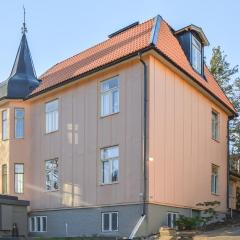 Amazing Home In Nynshamn With Kitchen