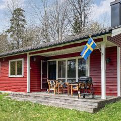 Beautiful Home In Svenljunga With Kitchen