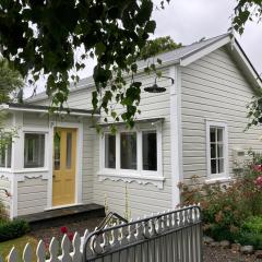 Country Bliss Cottage
