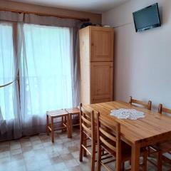 Appartement Le Biot, 2 pièces, 6 personnes - FR-1-573-56