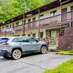 OYO Hotel Chapmanville Inn, WV - Hwy 119