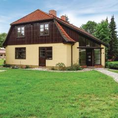 Lovely Home In Kuhlen Wendorf With Kitchen