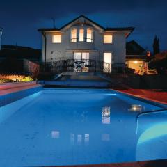 Lovely Home In Izola With Kitchen