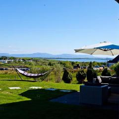 Luxury Wild Atlantic Way accommodation with sea views and free wifi