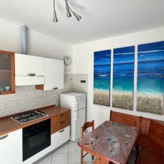 AppArt 21 artistic beach apartment