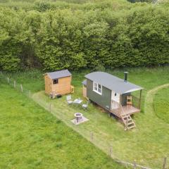 Moss Shepherd's Hut by Bloom Stays