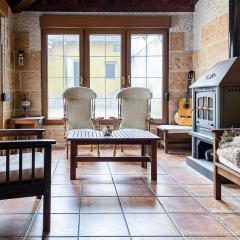 Casa El Arrabal, casa con chimenea, piscina y patio