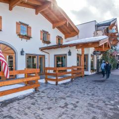 Annapurna - Meredith Lodging