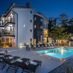 Villa Adriatic, App Rebecca with heated swimming pool, sew view, childrens playground, free parking