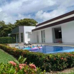 Casa Campestre para Familias Cerca a Villavicencio
