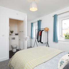 Derby Train Station & Derbion - 3 Bedroom Modern House