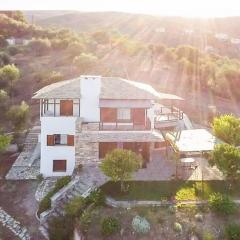 Seaside House with view over Pagasitikos