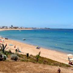 Appartement bien situé Dahomey city . Bahia beach
