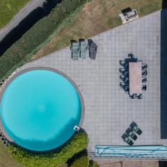 Luxueuse et spacieuse villa avec sauna et piscine