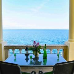 Apartment Carissima-Direct on sea, Lovran-Opatija