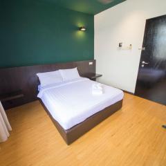 Room V Jalan Jenang by SECOMS