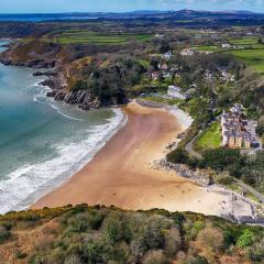 Caswell Beach Chalet 70 located in Gower Peninsula
