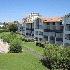 Studio cabine résidence 4 étoiles piscine tennis golf parking privé