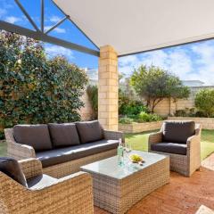 Avalon Beach Escape ~ Family Favourite with Wifi