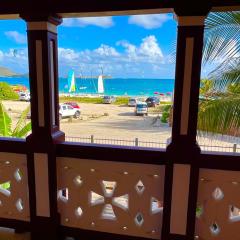 5 bed-rooms Front-Beach apartment at Orient Beach