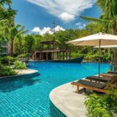 Nayang Beach Brand New Executive Luxury Condo