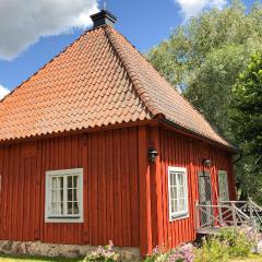 Awesome Home In Mantorp With Kitchenette