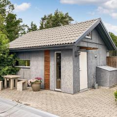 Cozy Home In Hagby With Kitchen