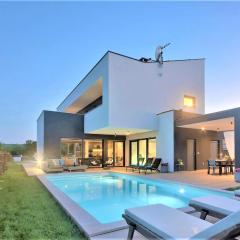 Luxury Villa Hedone with heated pool, welness and playground