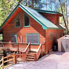 LUXURY CABIN WITH WATERVIEW AND PRIVACY, hiking