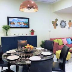 At FOUR-6 Bed, CITY CENTER, Nana BTS, MBK, Central World, Siam