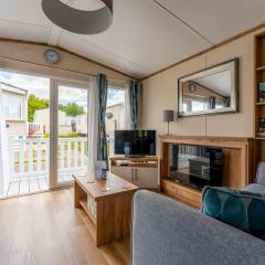 Pass the Keys Luxury brand new 2 bedroom pet friendly caravan